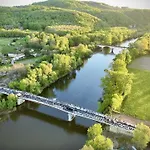 Du Pont Et Restaurant à Hotel