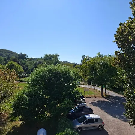 Hotel Du Pont Et Restaurant A *