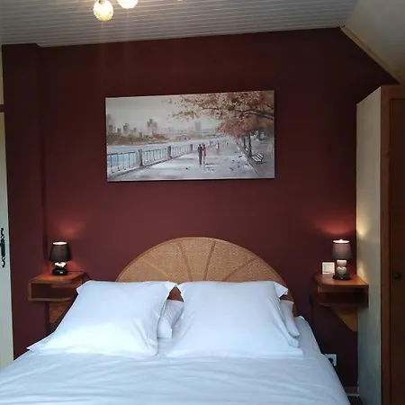 Hotel Du Pont Et Restaurant A Groléjac