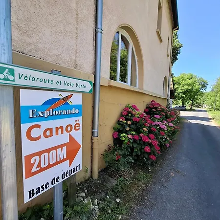 Du Pont Et Restaurant A Hotel Groléjac