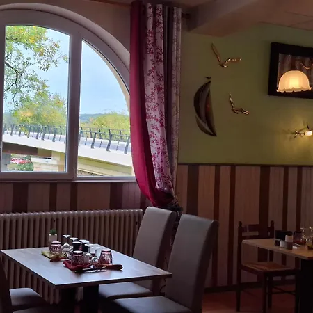 Hotel Du Pont Et Restaurant A
