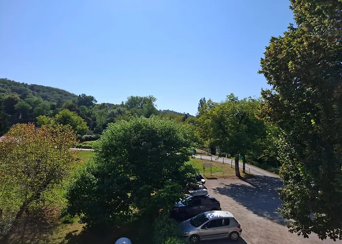 Hotel Du Pont Et Restaurant A *