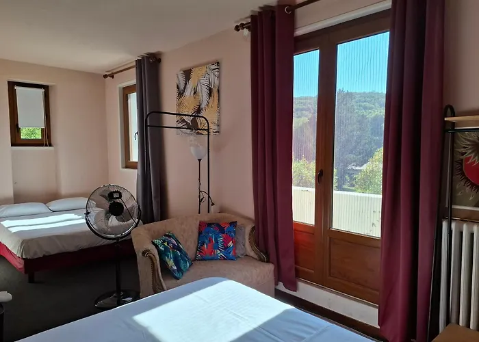 Du Pont Et Restaurant A Hotel