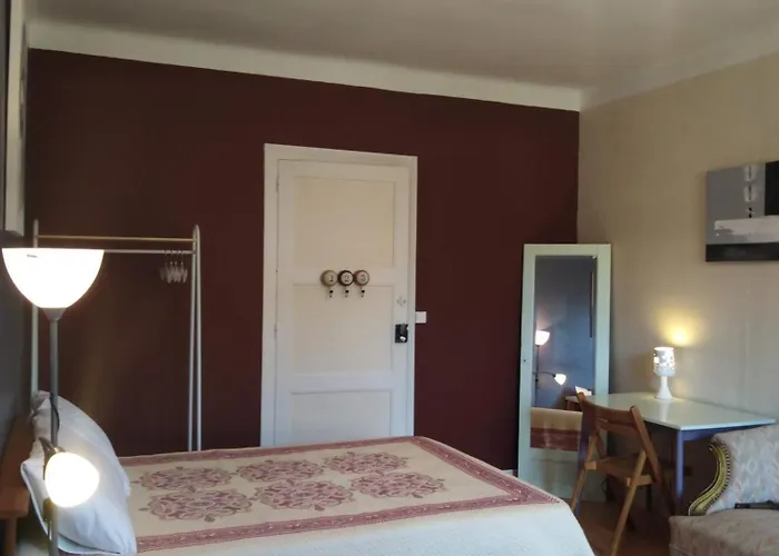 Du Pont Et Restaurant A Hotel