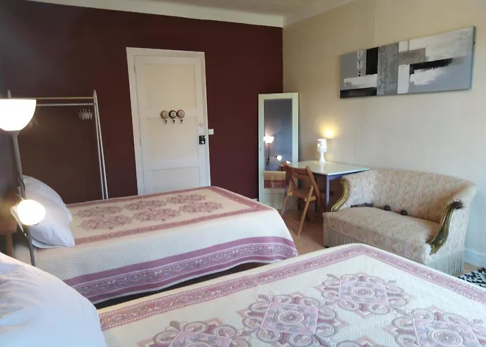 Du Pont Et Restaurant A Hotel