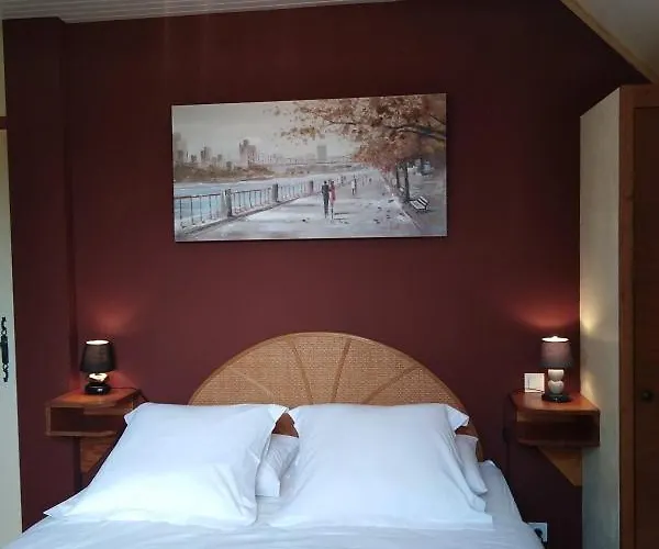 Hotel Du Pont Et Restaurant A Groléjac