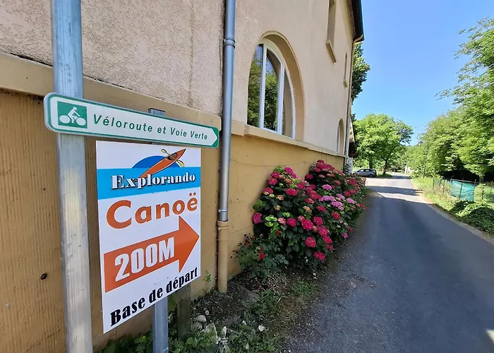 Du Pont Et Restaurant A Hotel Groléjac