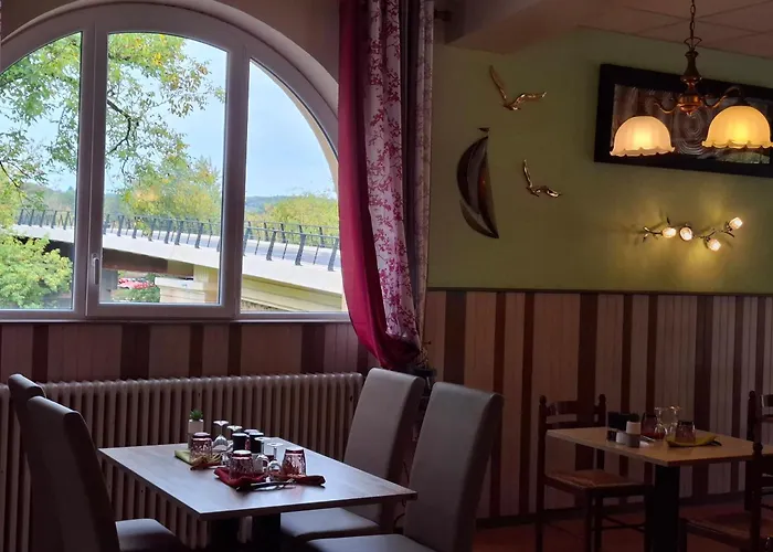 Hotel Du Pont Et Restaurant A